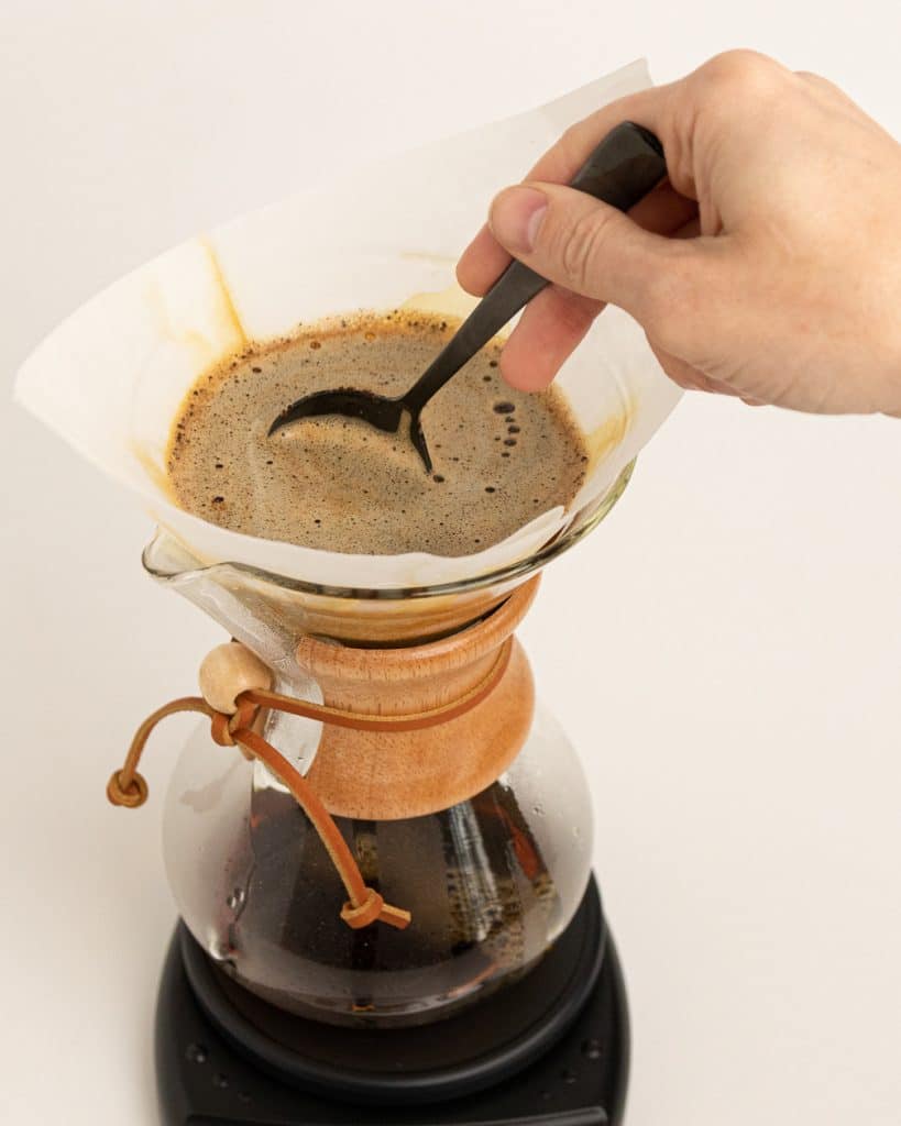 How wet do you wet your filters (Chemex/V60)?